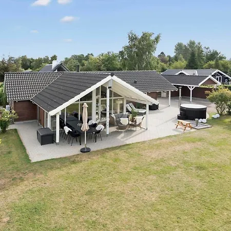 M403-idestrup-ellevaenget-14 בית נופש Bøtø By